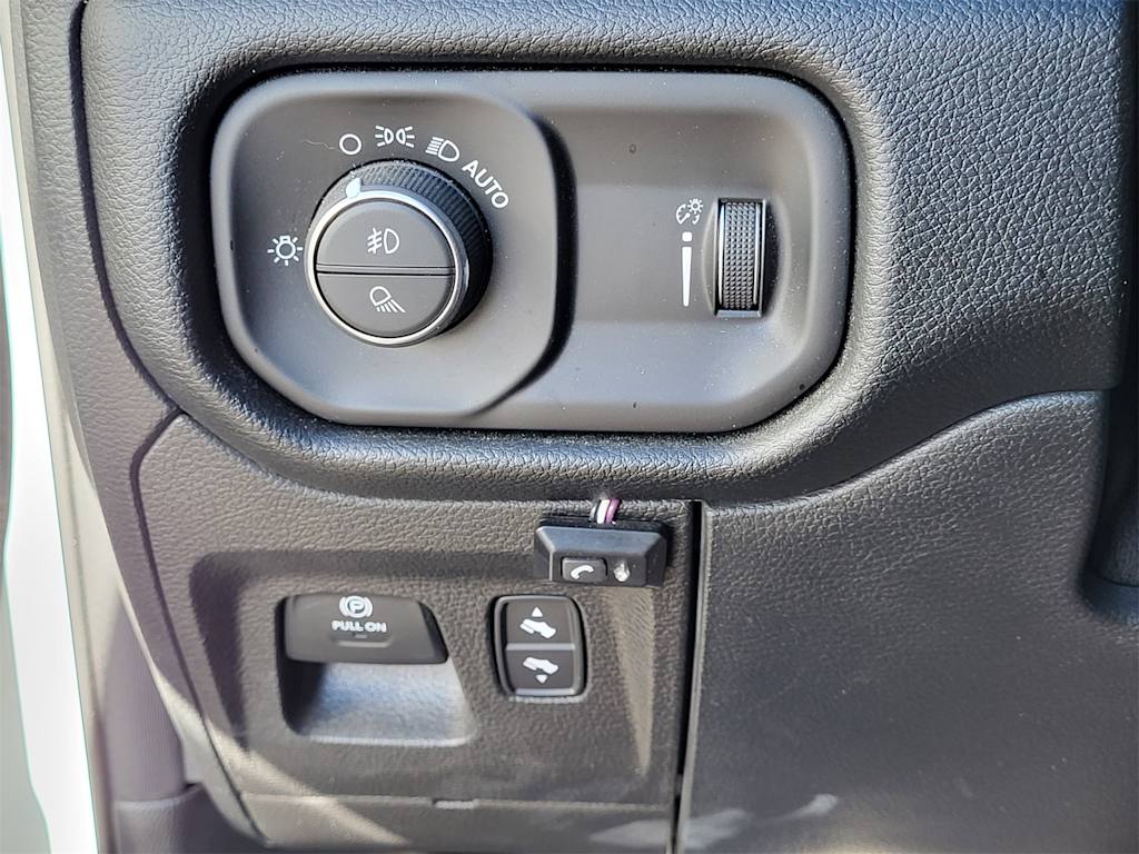 Thumbnail: 2022 RAM 1500 - 30