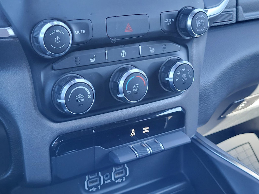 Thumbnail: 2024 RAM 1500 - 23