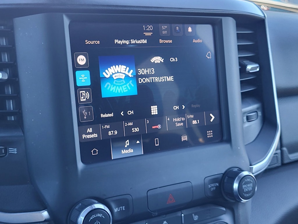 Thumbnail: 2024 RAM 1500 - 9