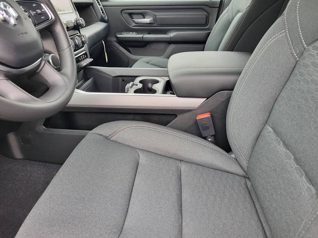 Thumbnail: 2026 RAM 1500 - 8