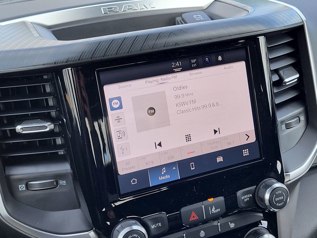 Thumbnail: 2026 RAM 1500 - 9