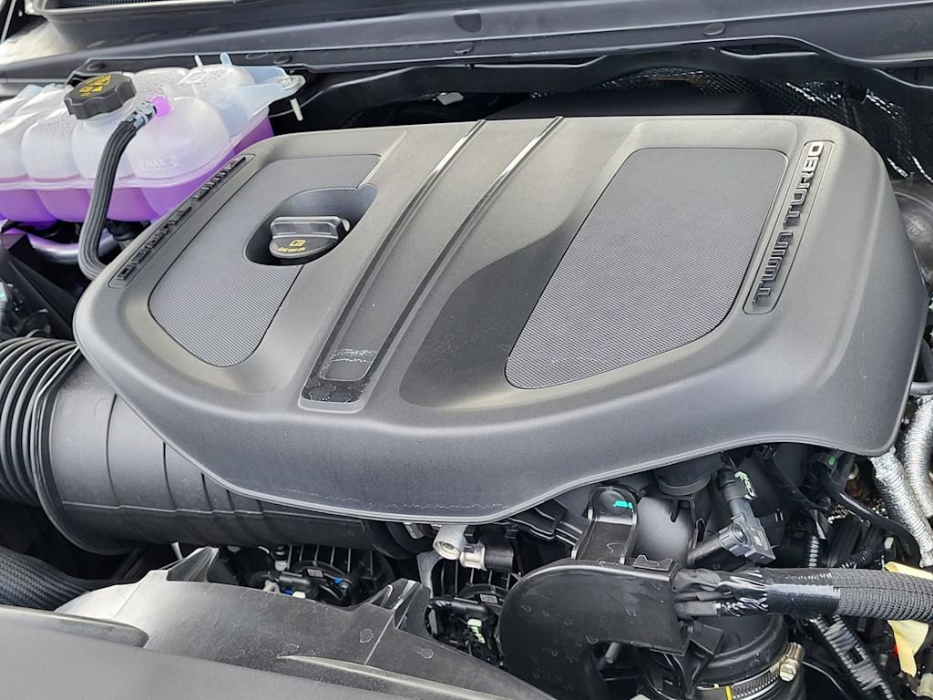 Thumbnail: 2026 RAM 1500 - 6