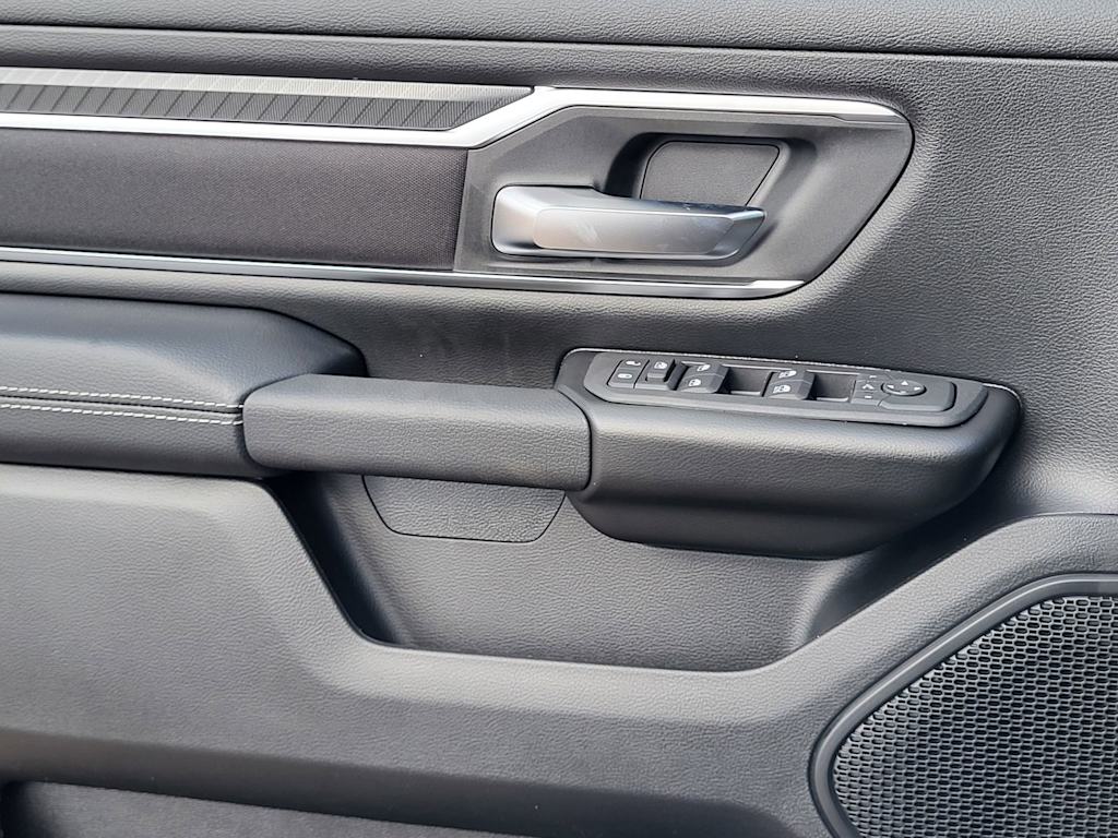 Thumbnail: 2026 RAM 1500 - 21