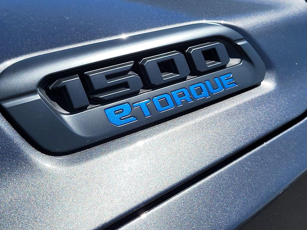 Thumbnail: 2026 RAM 1500 - 5