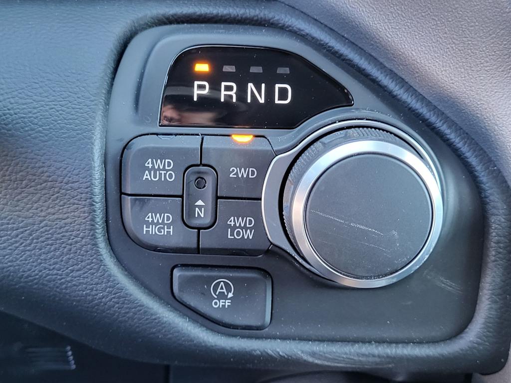 Thumbnail: 2026 RAM 1500 - 19