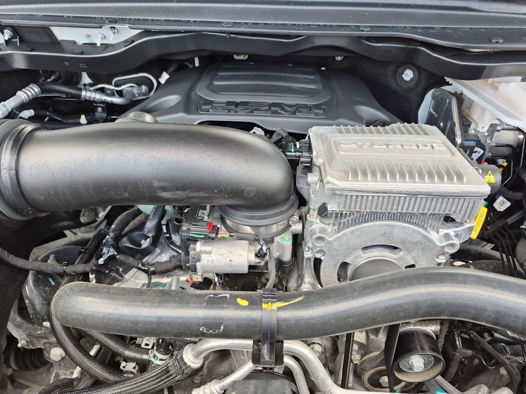 Thumbnail: 2026 RAM 1500 - 9