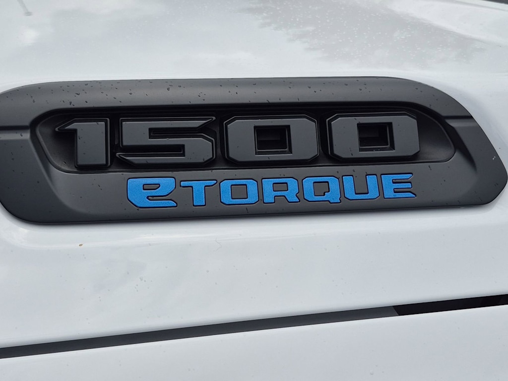 Thumbnail: 2026 RAM 1500 - 7