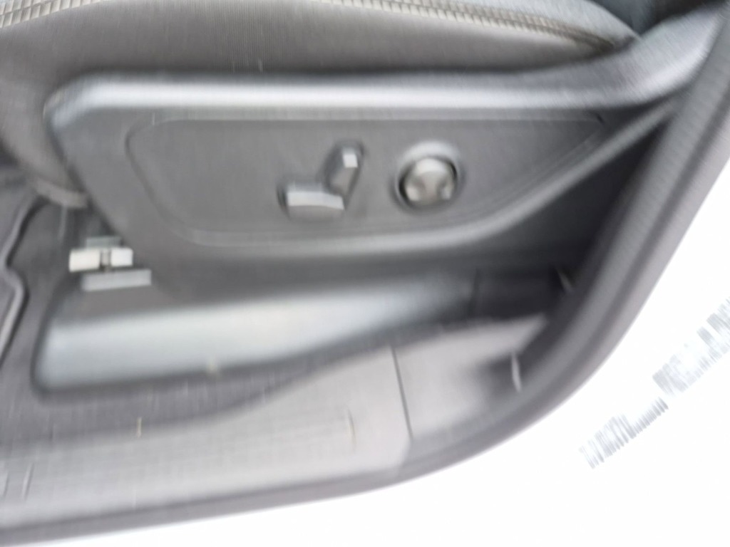 Thumbnail: 2026 RAM 1500 - 25
