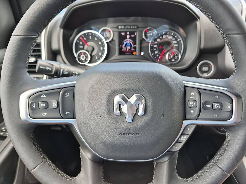 Thumbnail: 2026 RAM 1500 - 28