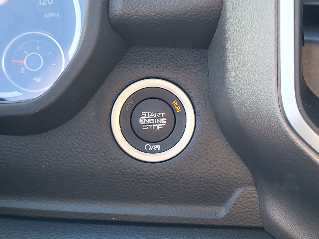 Thumbnail: 2026 RAM 1500 - 18
