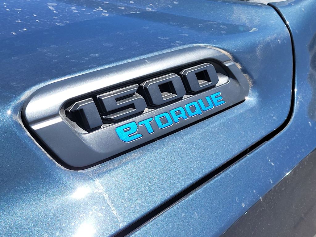 Thumbnail: 2026 RAM 1500 - 15