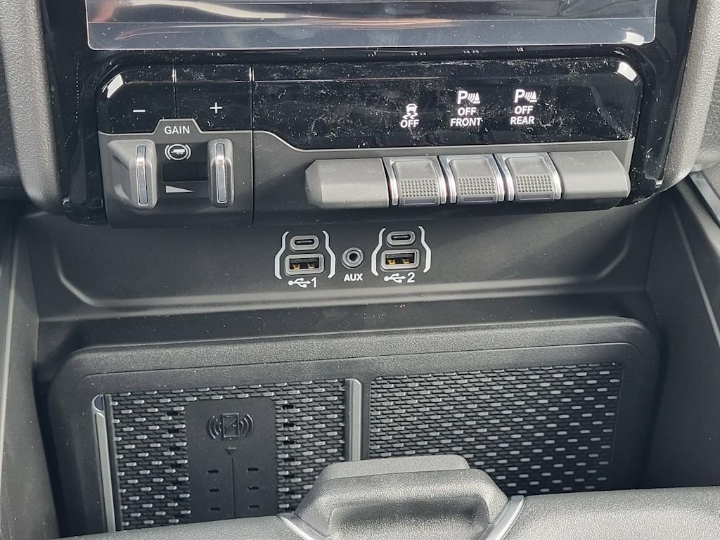 Thumbnail: 2026 RAM 1500 - 21