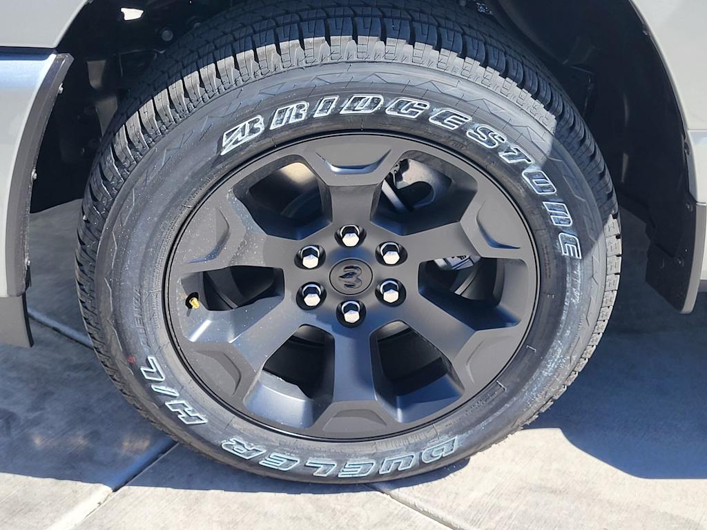 Thumbnail: 2026 RAM 1500 - 14