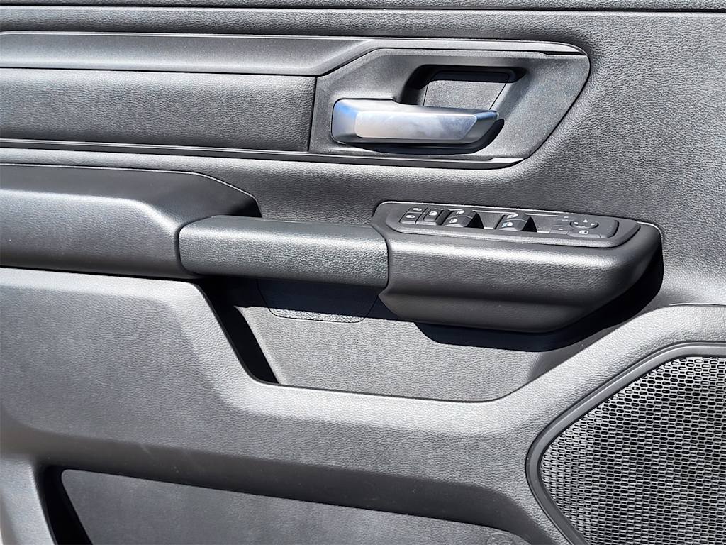 Thumbnail: 2026 RAM 1500 - 21