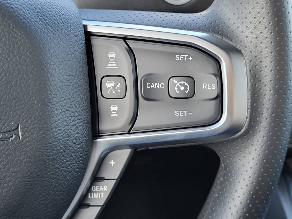 Thumbnail: 2026 RAM 1500 - 18