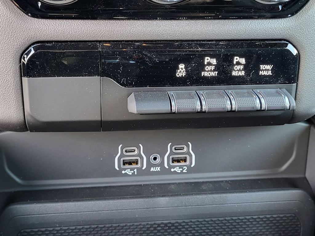 Thumbnail: 2026 RAM 1500 - 21