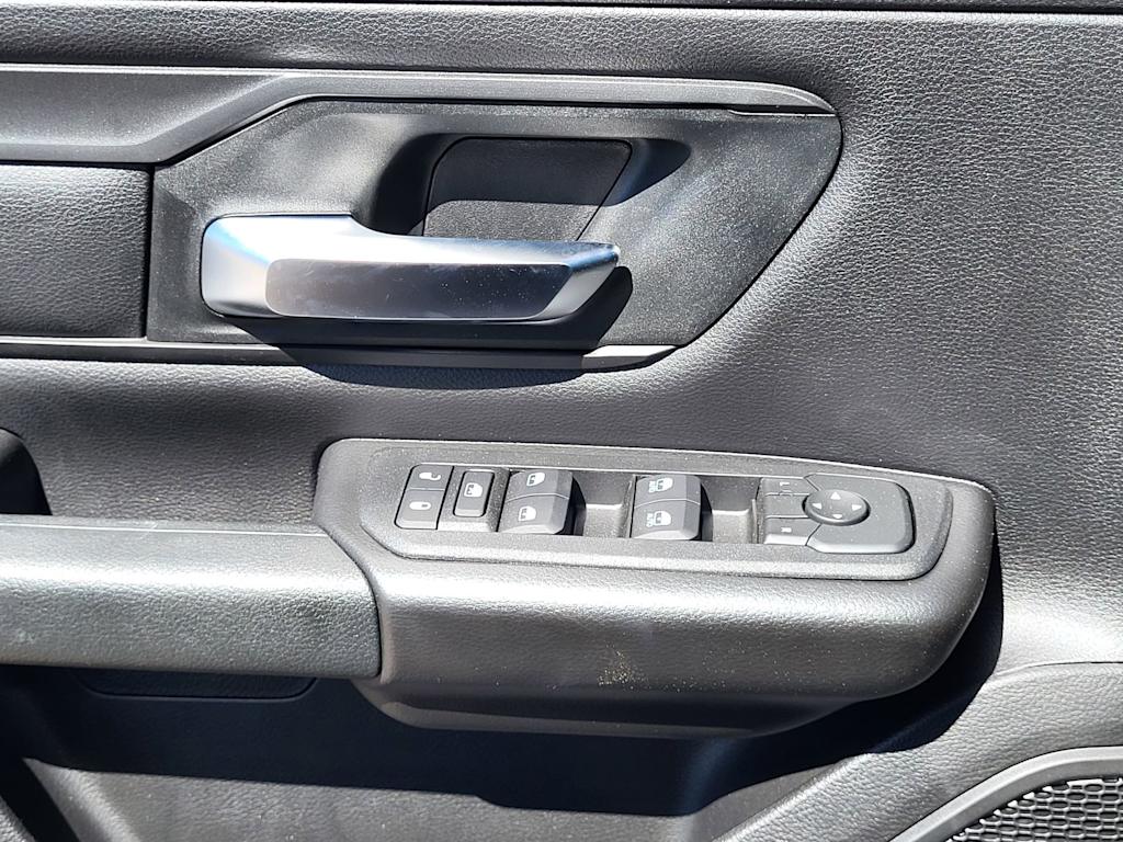 Thumbnail: 2026 RAM 1500 - 17