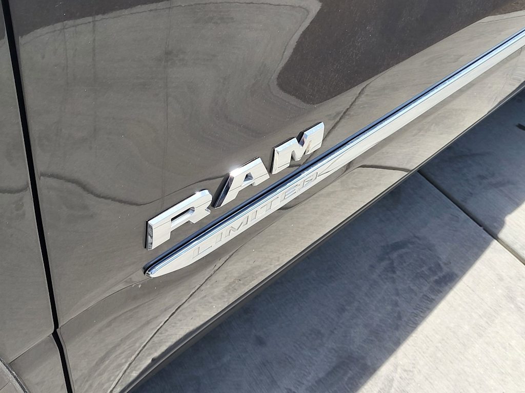Thumbnail: 2019 RAM 1500 - 19