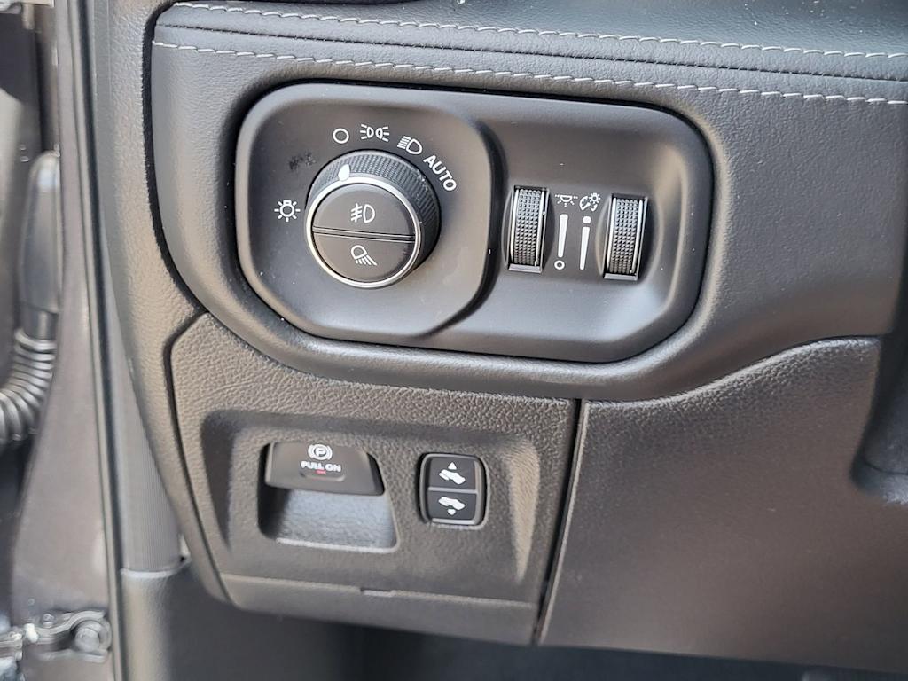 Thumbnail: 2019 RAM 1500 - 24
