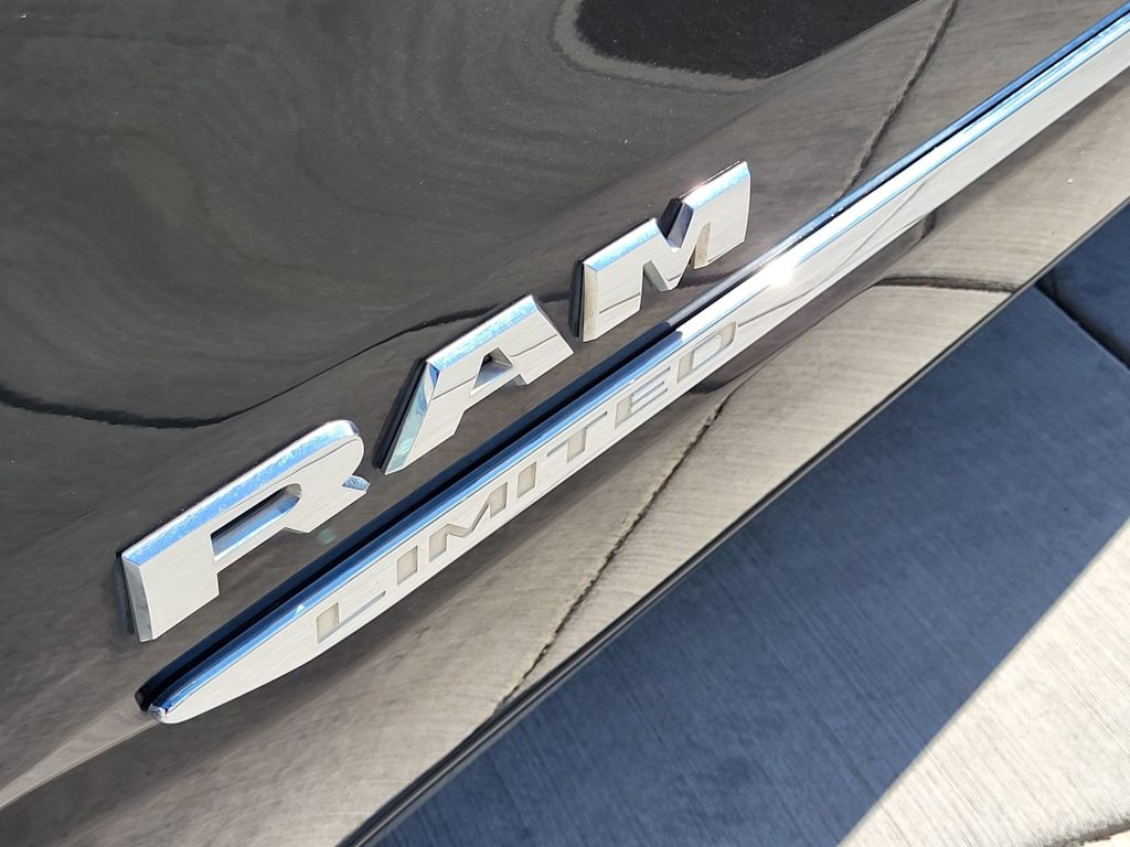 Thumbnail: 2019 RAM 1500 - 19