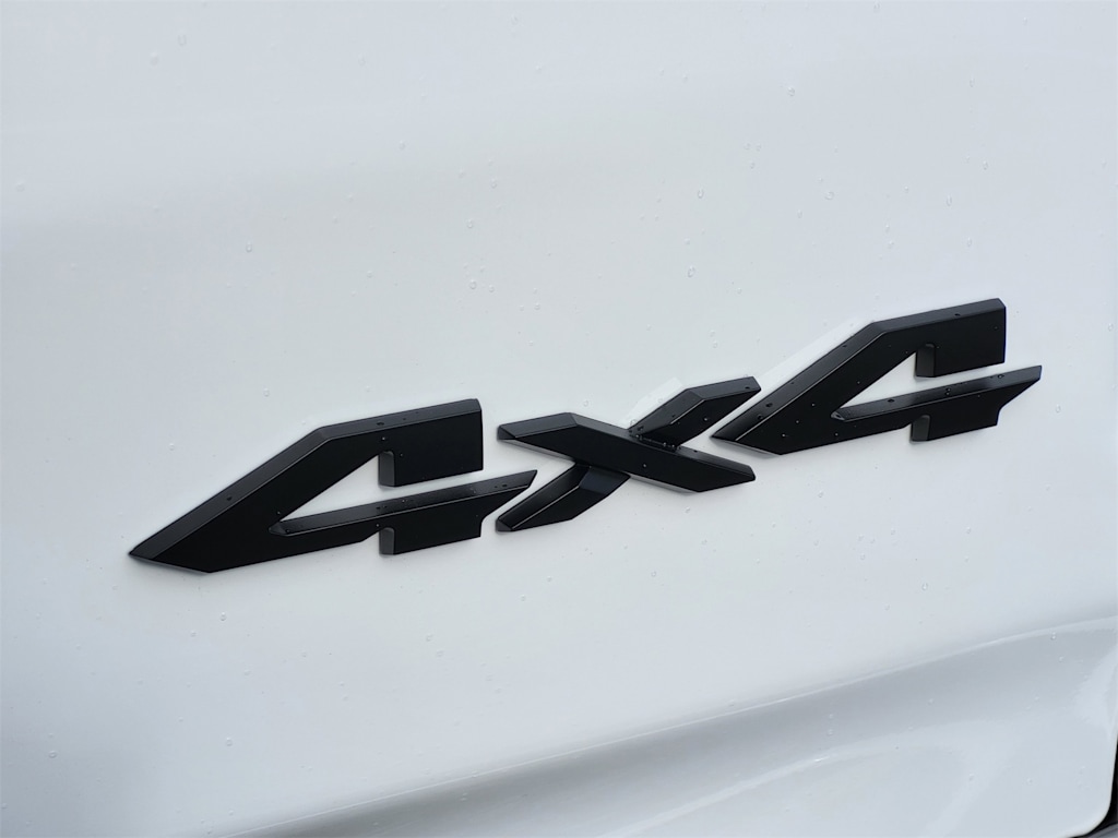 Thumbnail: 2026 RAM 1500 - 4