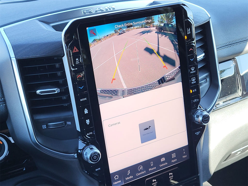 Thumbnail: 2026 RAM 1500 - 17