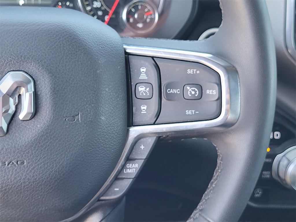 Thumbnail: 2025 RAM 1500 - 25