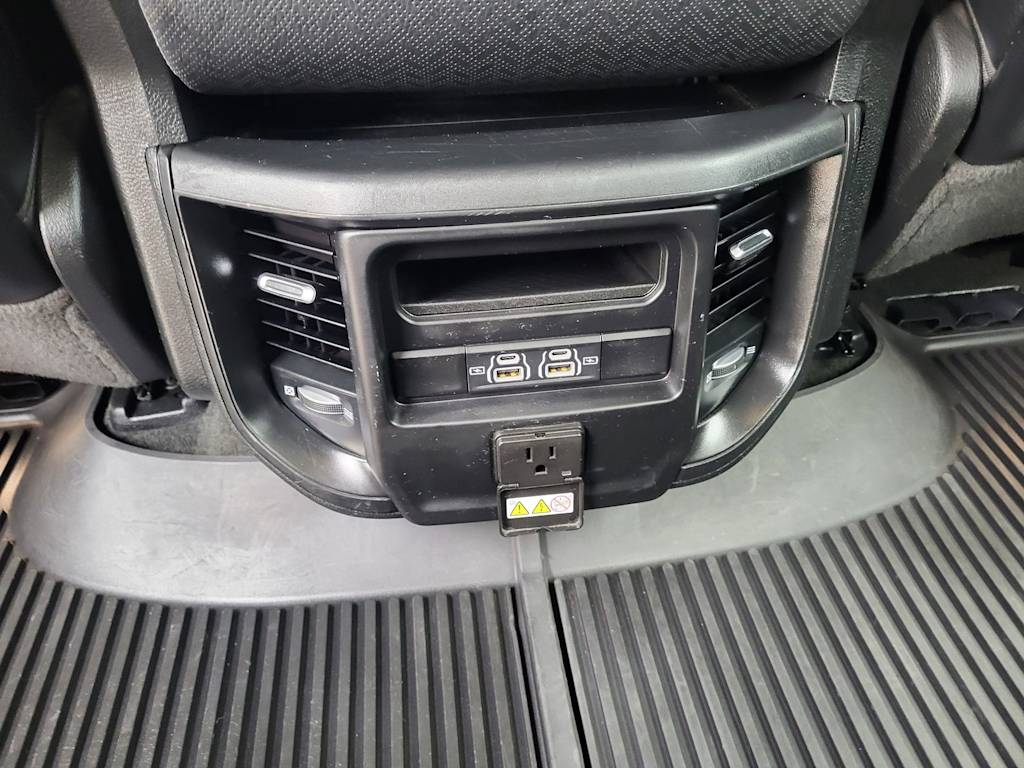 Thumbnail: 2023 RAM 1500 - 32