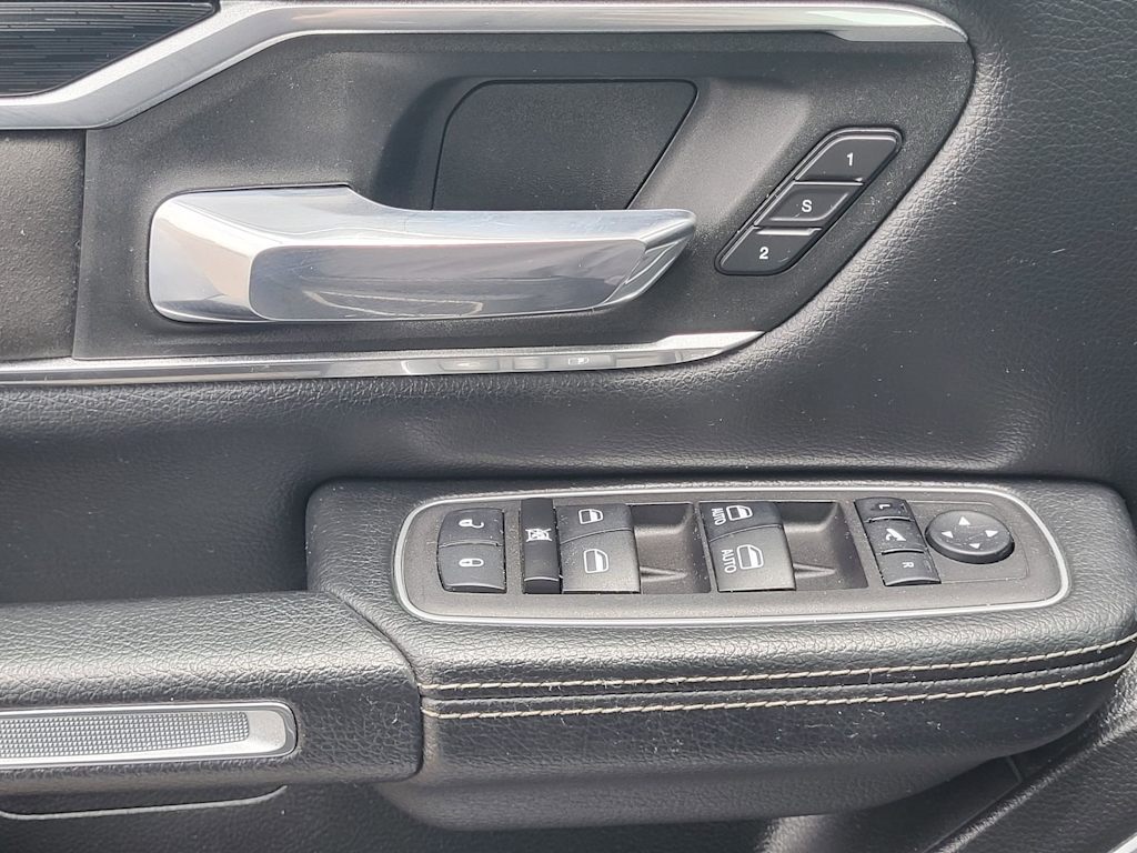 Thumbnail: 2023 RAM 1500 - 26