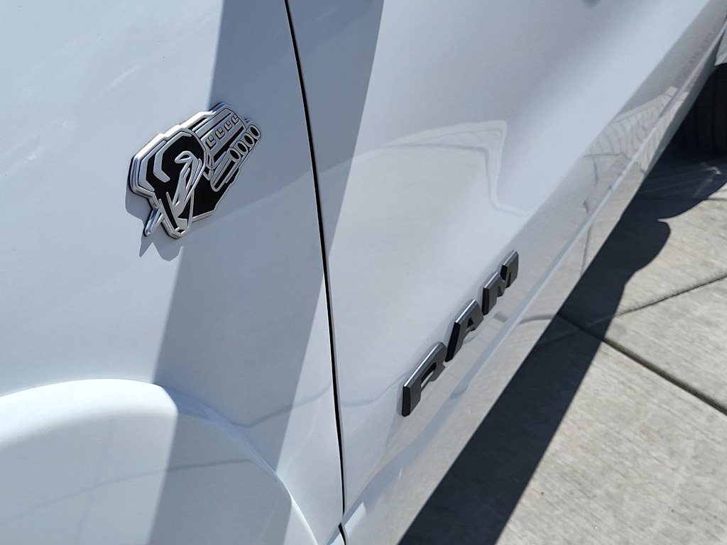 Thumbnail: 2026 RAM 1500 - 5