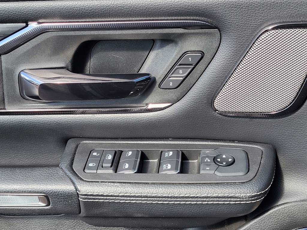 Thumbnail: 2025 RAM 1500 - 23