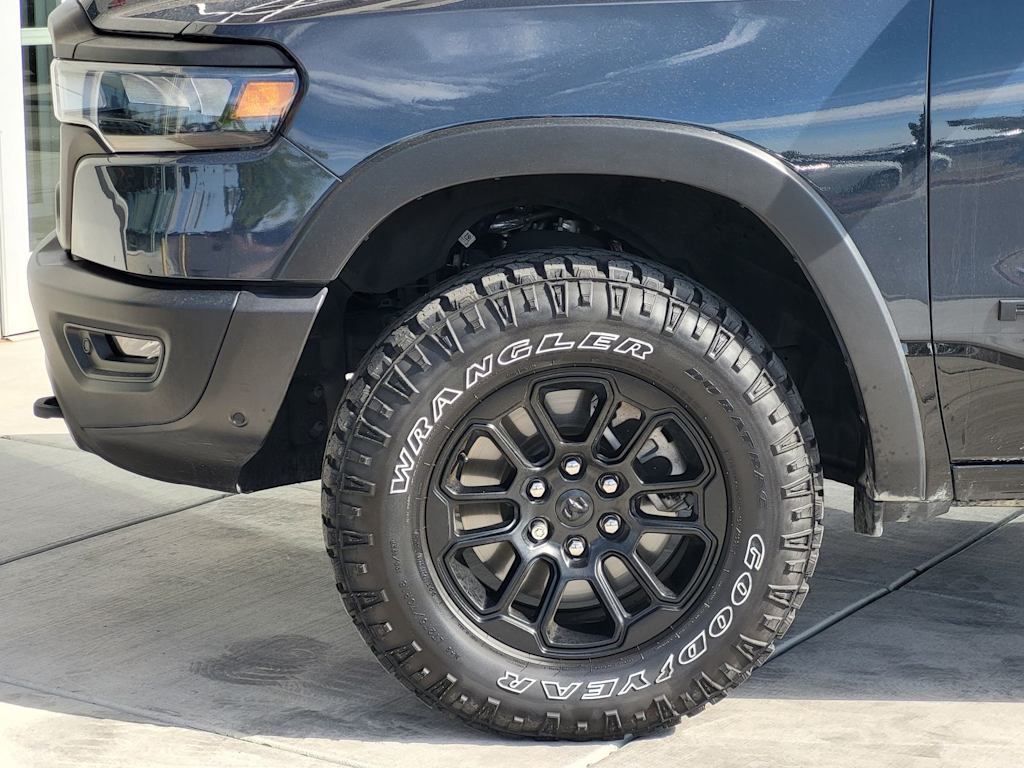Thumbnail: 2025 RAM 1500 - 6