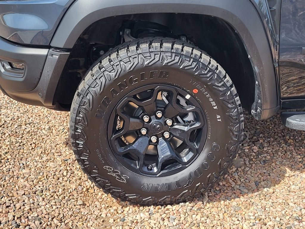 Thumbnail: 2026 RAM 1500 - 16