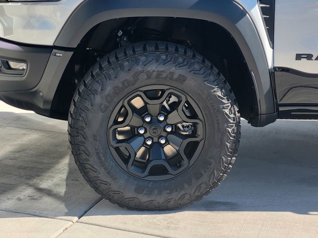 Thumbnail: 2026 RAM 1500 - 6