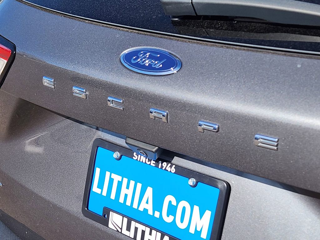 Thumbnail: 2021 Ford Escape - 7