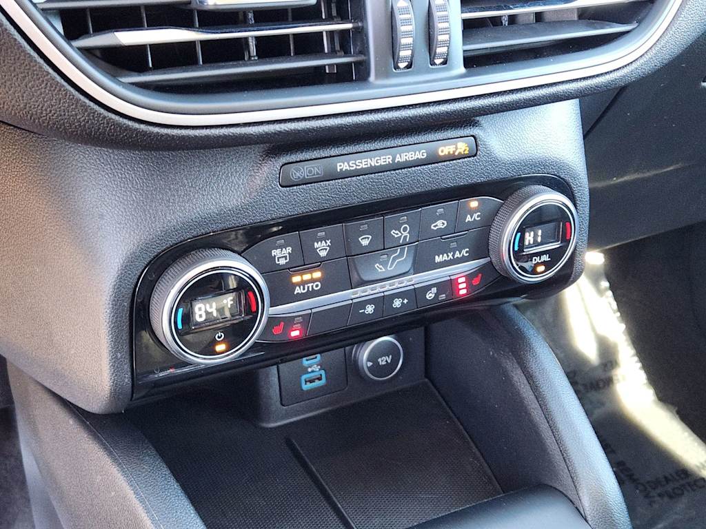 Thumbnail: 2021 Ford Escape - 26