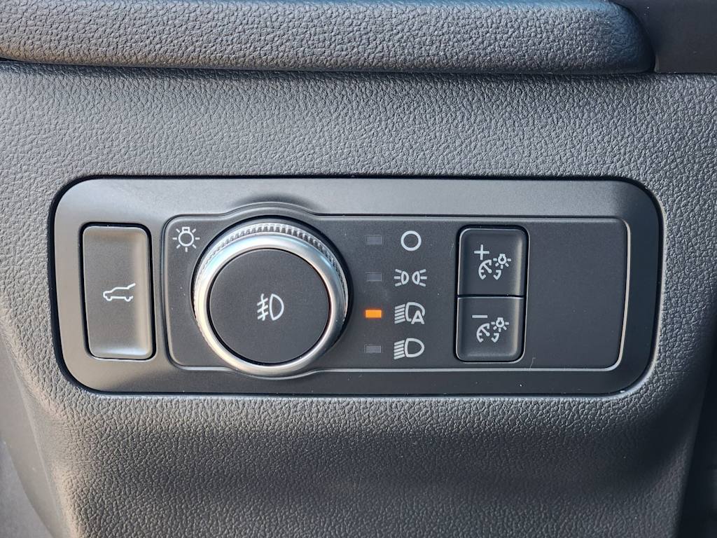 Thumbnail: 2021 Ford Escape - 22