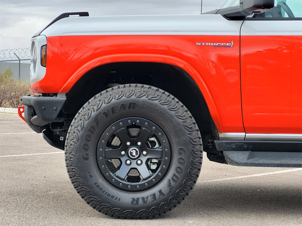 Thumbnail: 2025 Ford Bronco - 7