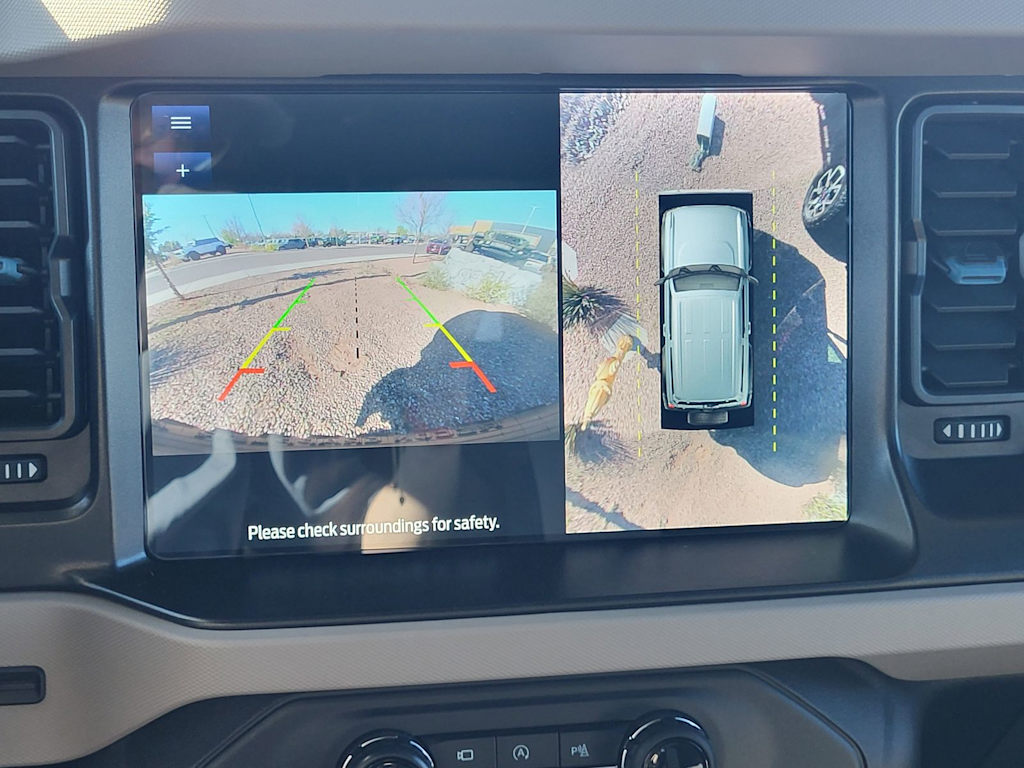 Thumbnail: 2022 Ford Bronco - 25