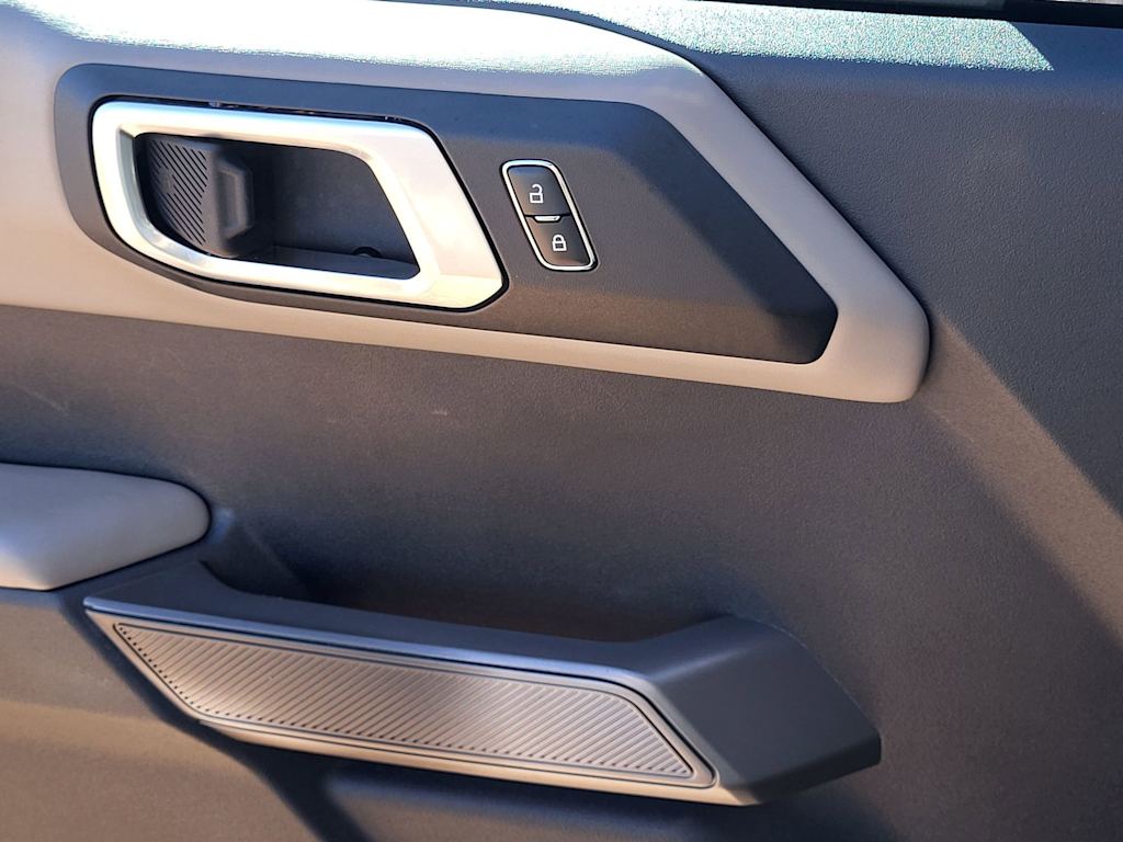 Thumbnail: 2022 Ford Bronco - 21