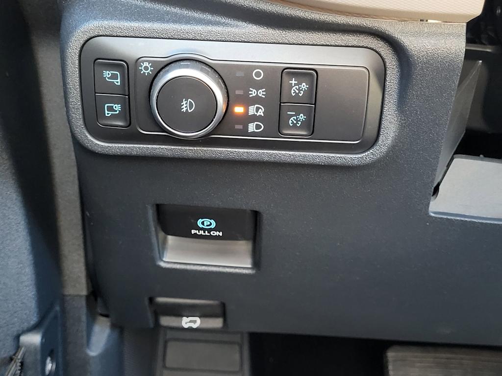 Thumbnail: 2022 Ford Bronco - 24