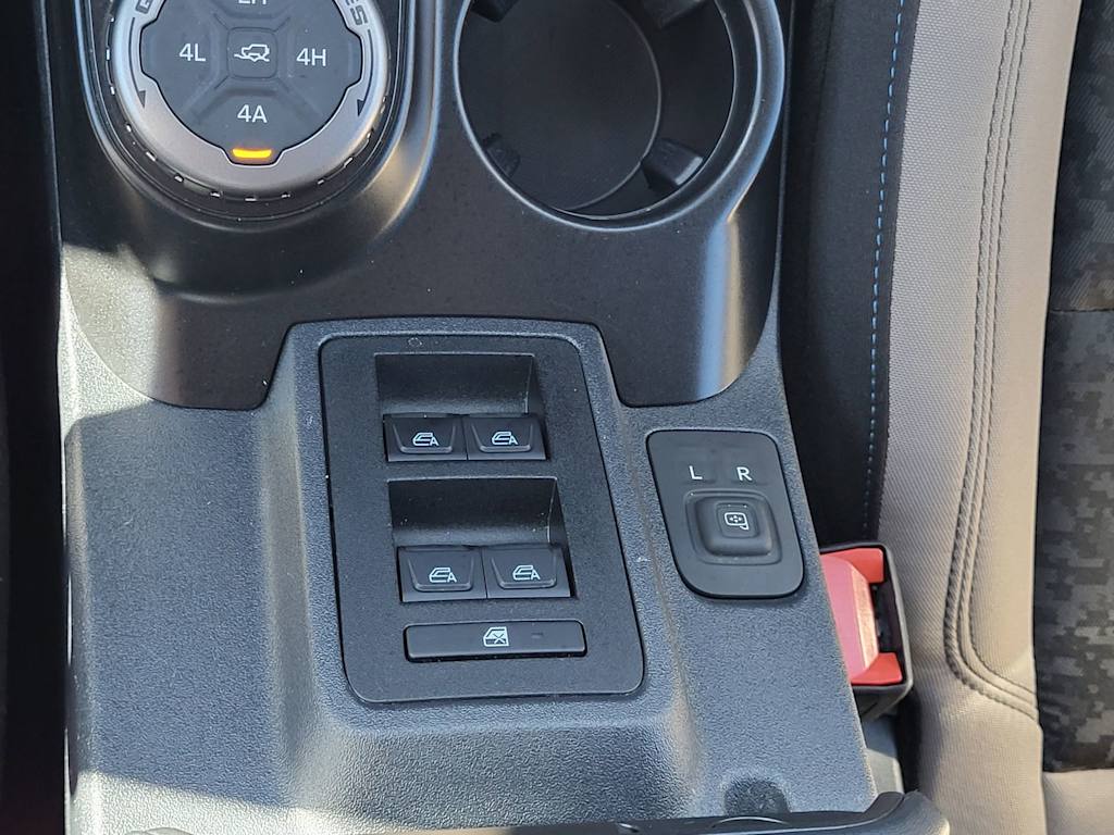 Thumbnail: 2022 Ford Bronco - 31