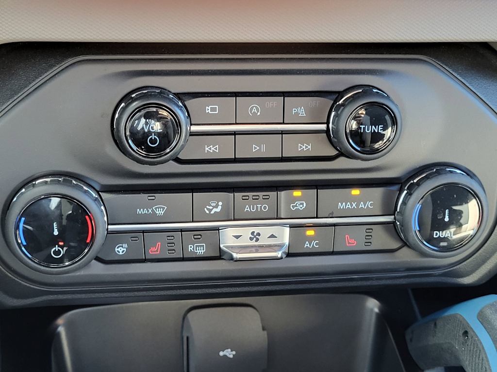 Thumbnail: 2022 Ford Bronco - 27