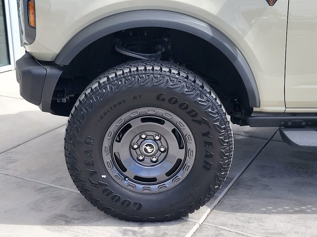 Thumbnail: 2025 Ford Bronco - 6