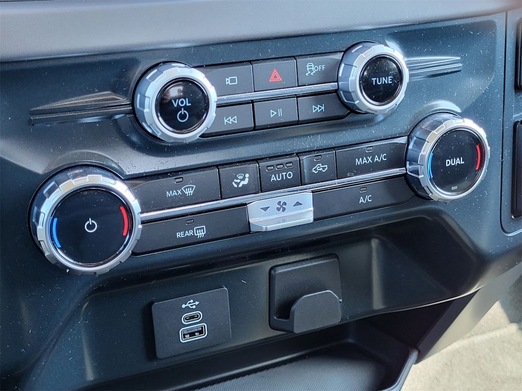 Thumbnail: 2025 Ford F-150 - 21