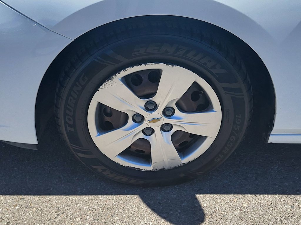 Thumbnail: 2017 Chevrolet Cruze - 21