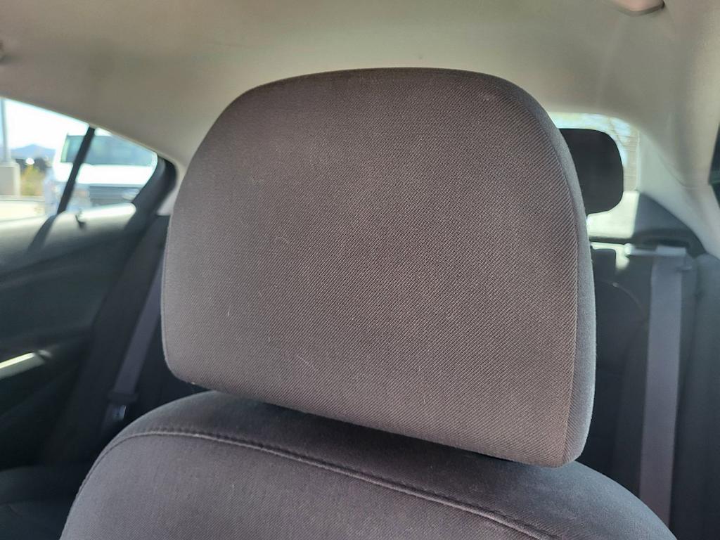 Thumbnail: 2017 Chevrolet Cruze - 2