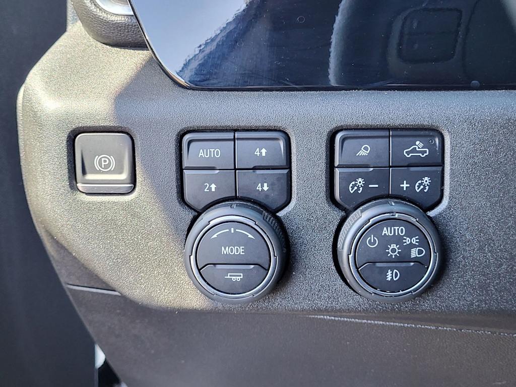 Thumbnail: 2024 Chevrolet Silverado 2500 - 23