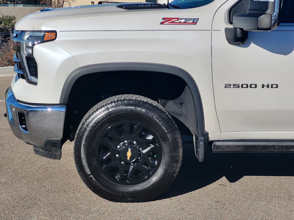 Thumbnail: 2024 Chevrolet Silverado 2500 - 6