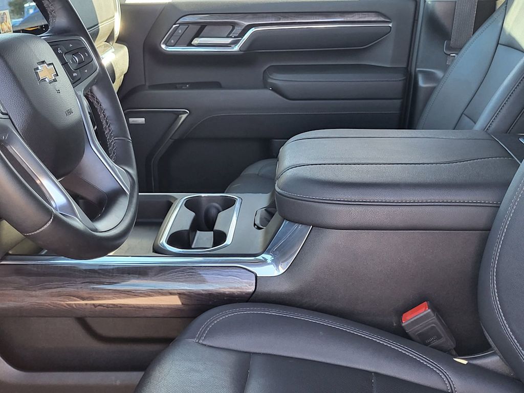 Thumbnail: 2024 Chevrolet Silverado 2500 - 10